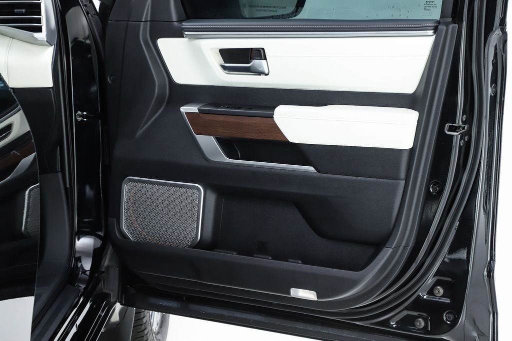 2023 Toyota Sequoia Capstone