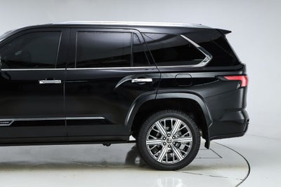 2023 Toyota Sequoia Capstone