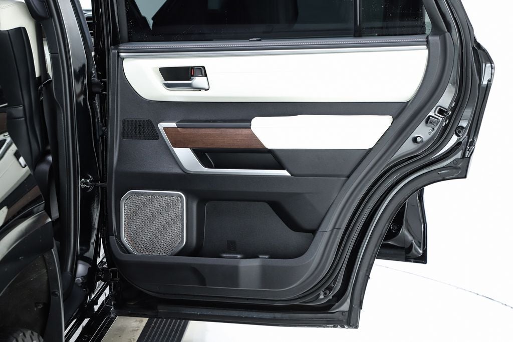 2023 Toyota Sequoia Capstone