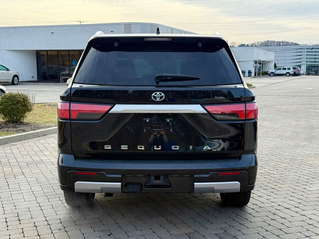 2023 Toyota Sequoia Capstone