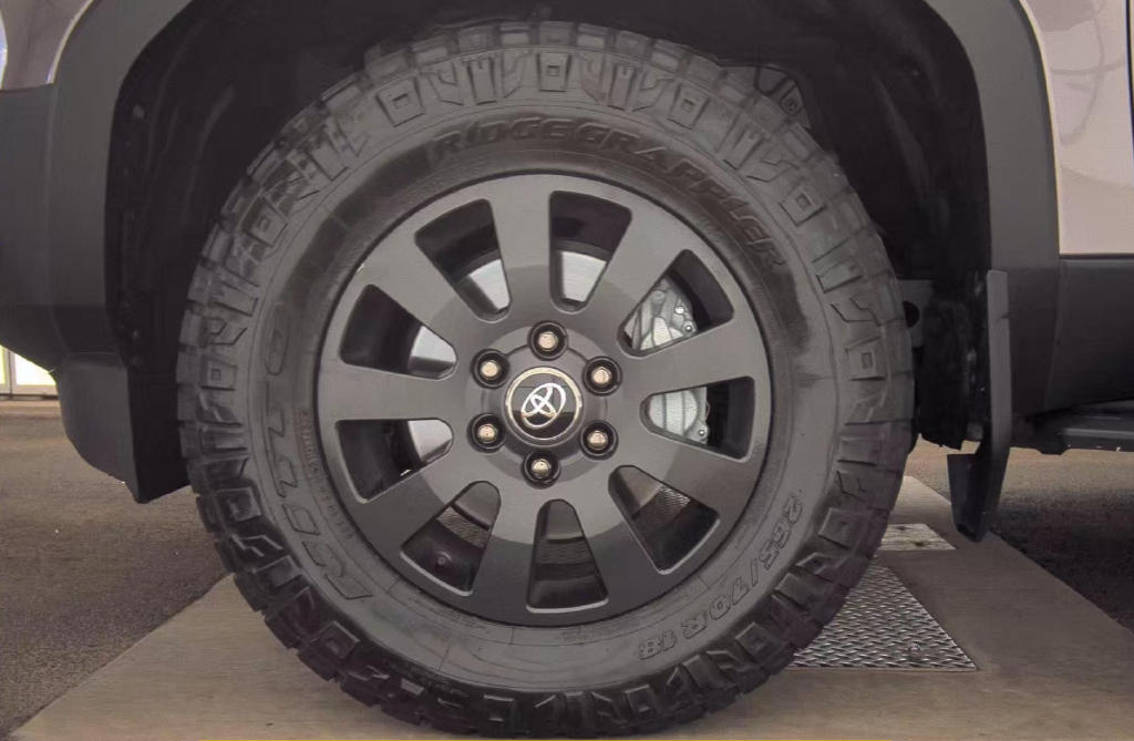 2025 Toyota Land Cruiser Base