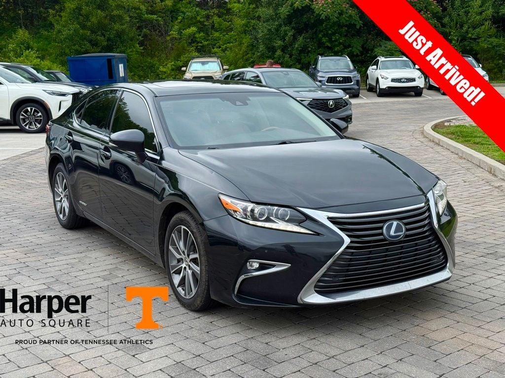 2016 Lexus ES 300h