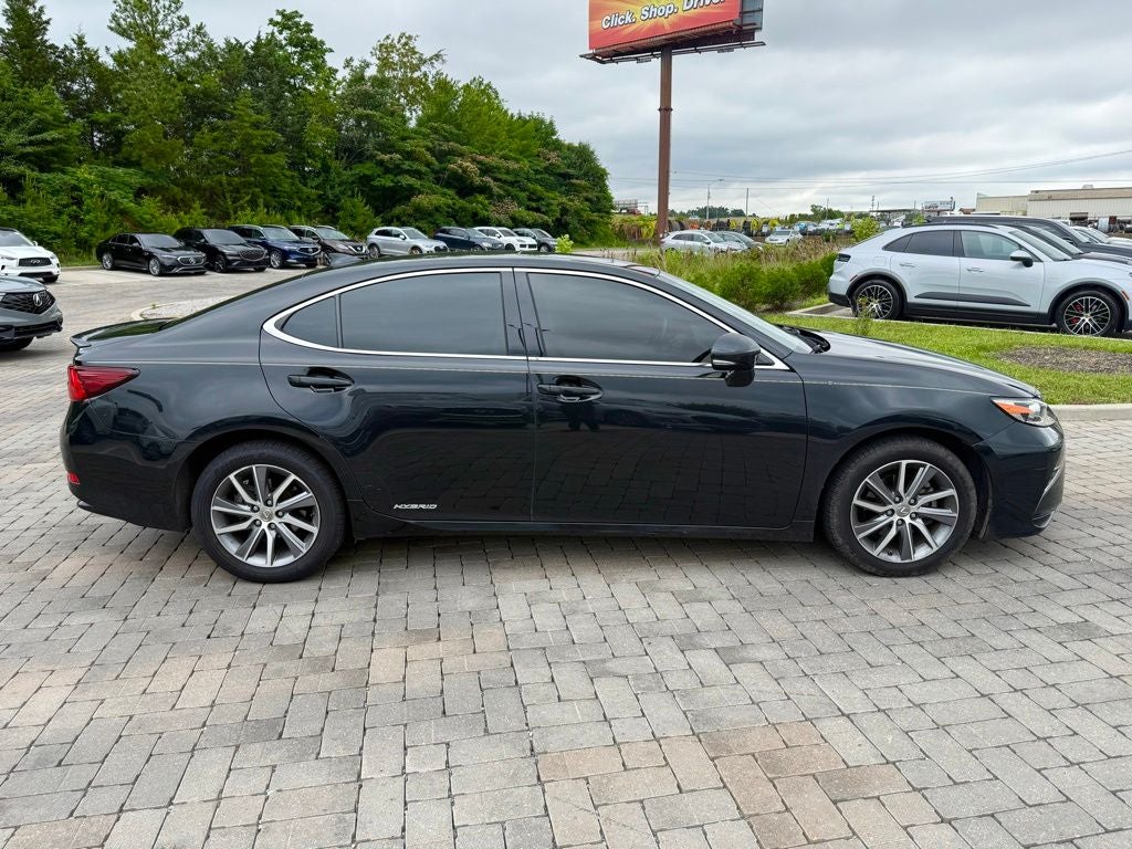 2016 Lexus ES 300h