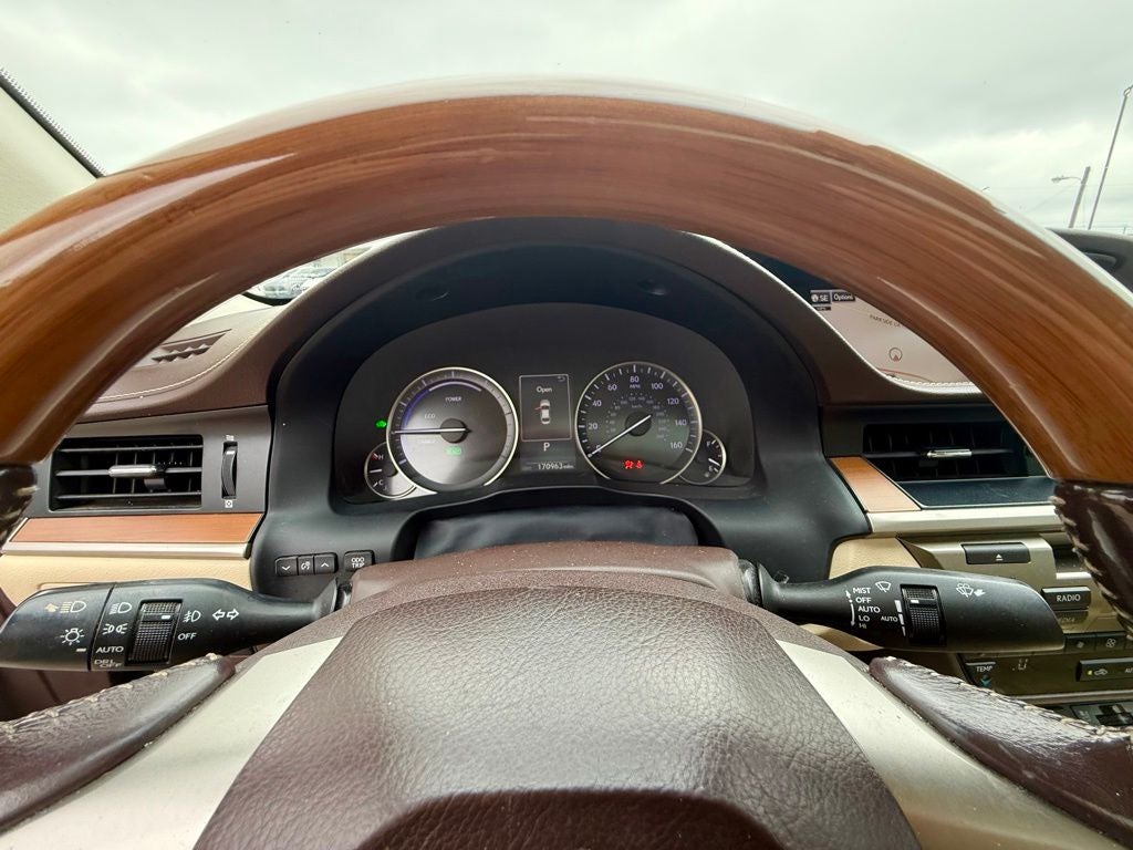 2016 Lexus ES 300h