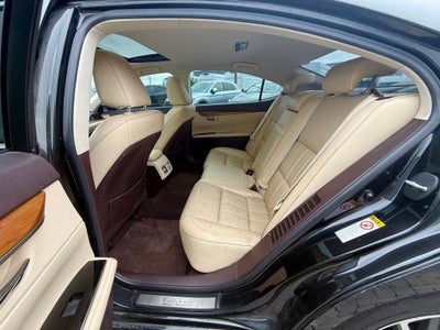 2016 Lexus ES 300h