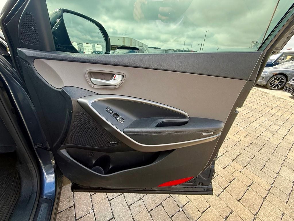 2017 Hyundai Santa Fe Limited Ultimate