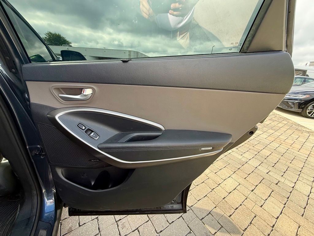 2017 Hyundai Santa Fe Limited Ultimate