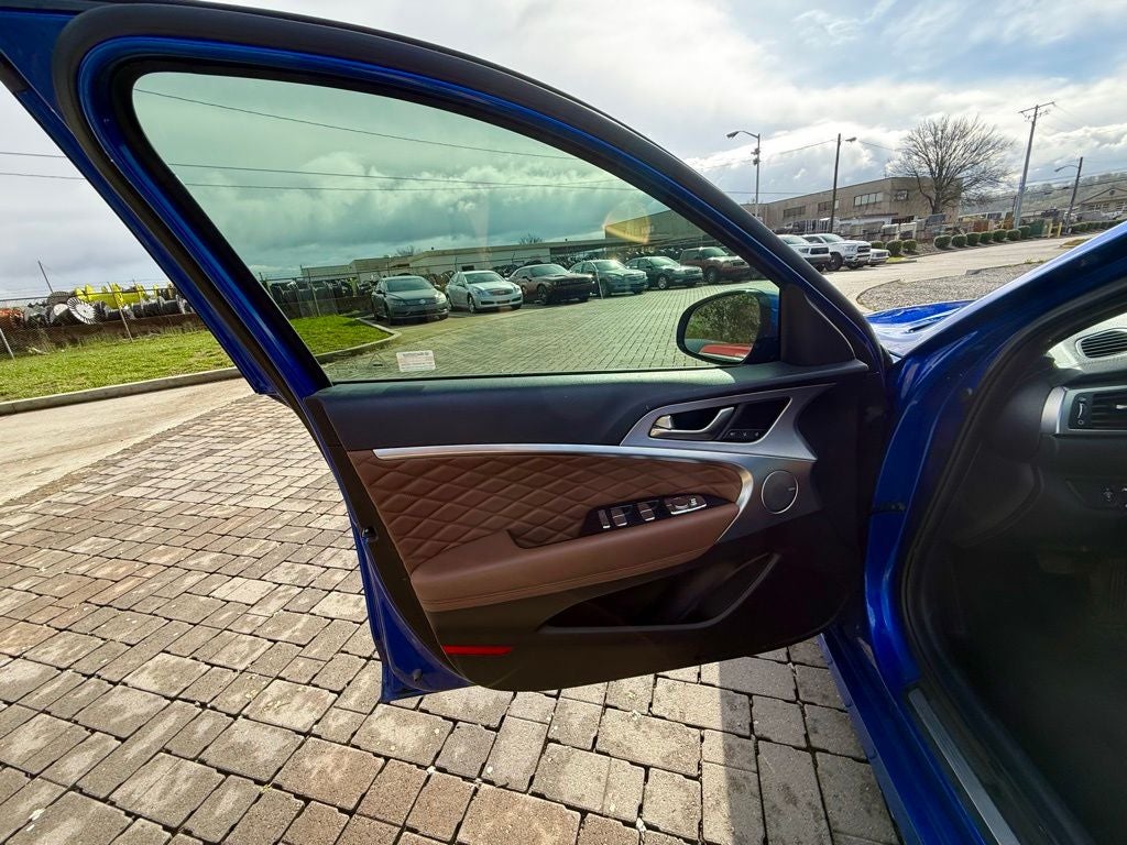 2021 Genesis G70 2.0T