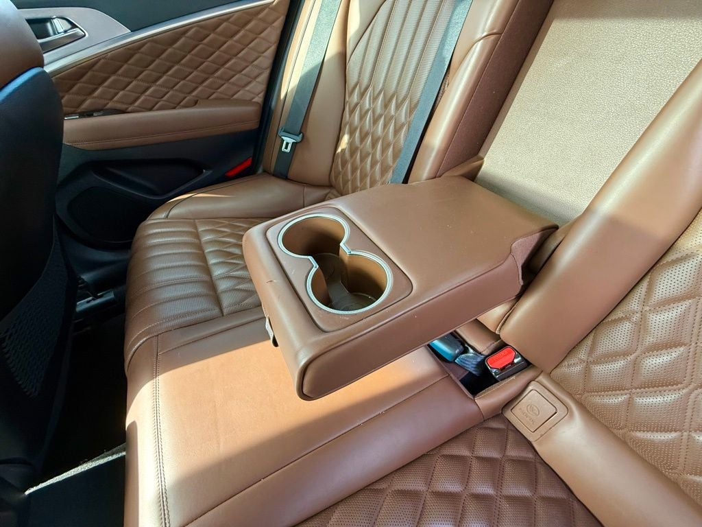 2021 Genesis G70 2.0T