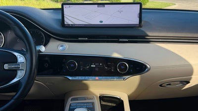 2022 Genesis GV70 2.5T