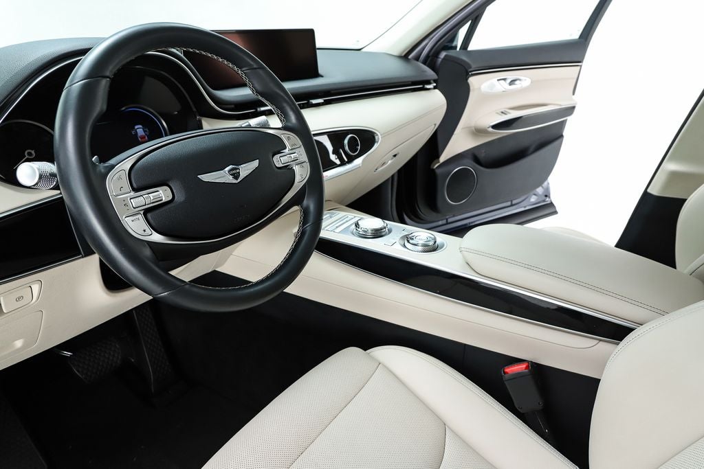 2022 Genesis GV70 2.5T