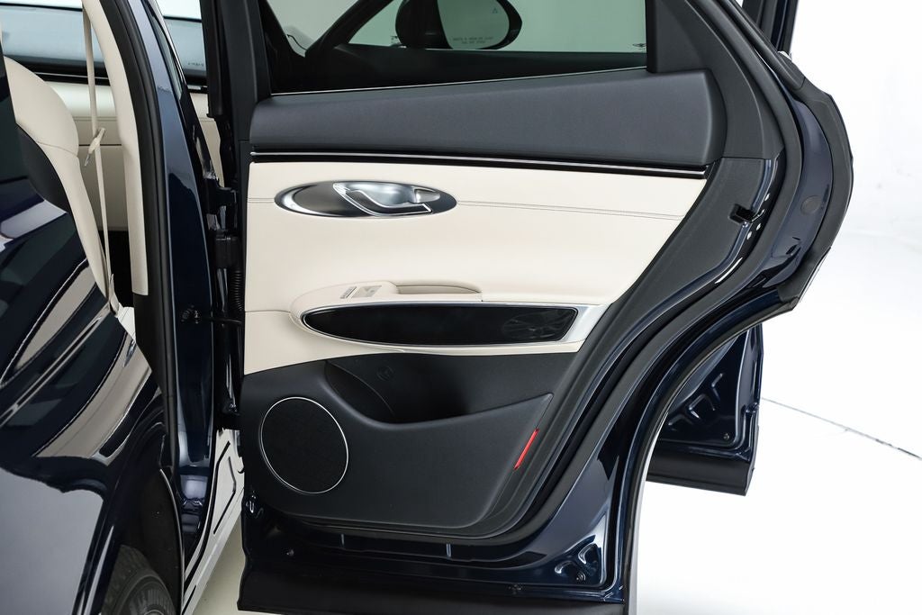2022 Genesis GV70 2.5T