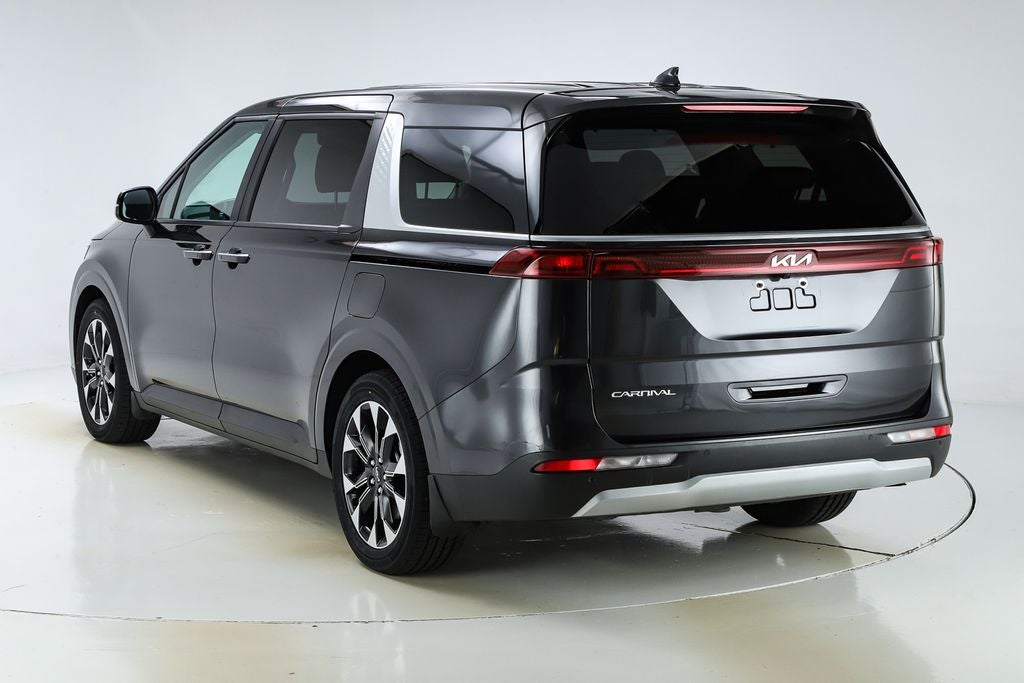 2024 Kia Carnival EX