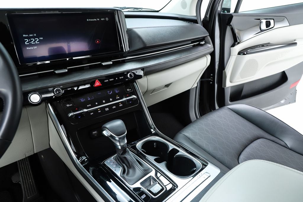 2024 Kia Carnival EX