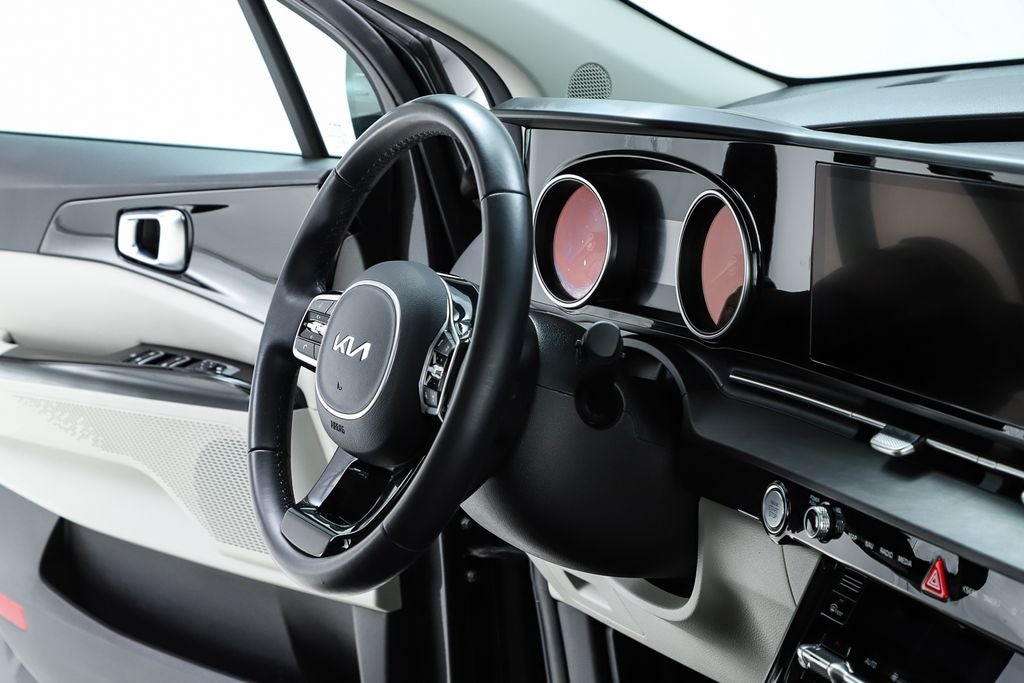 2024 Kia Carnival EX