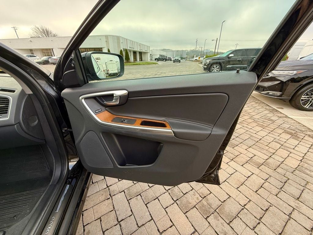 2017 Volvo XC60 T6 Inscription