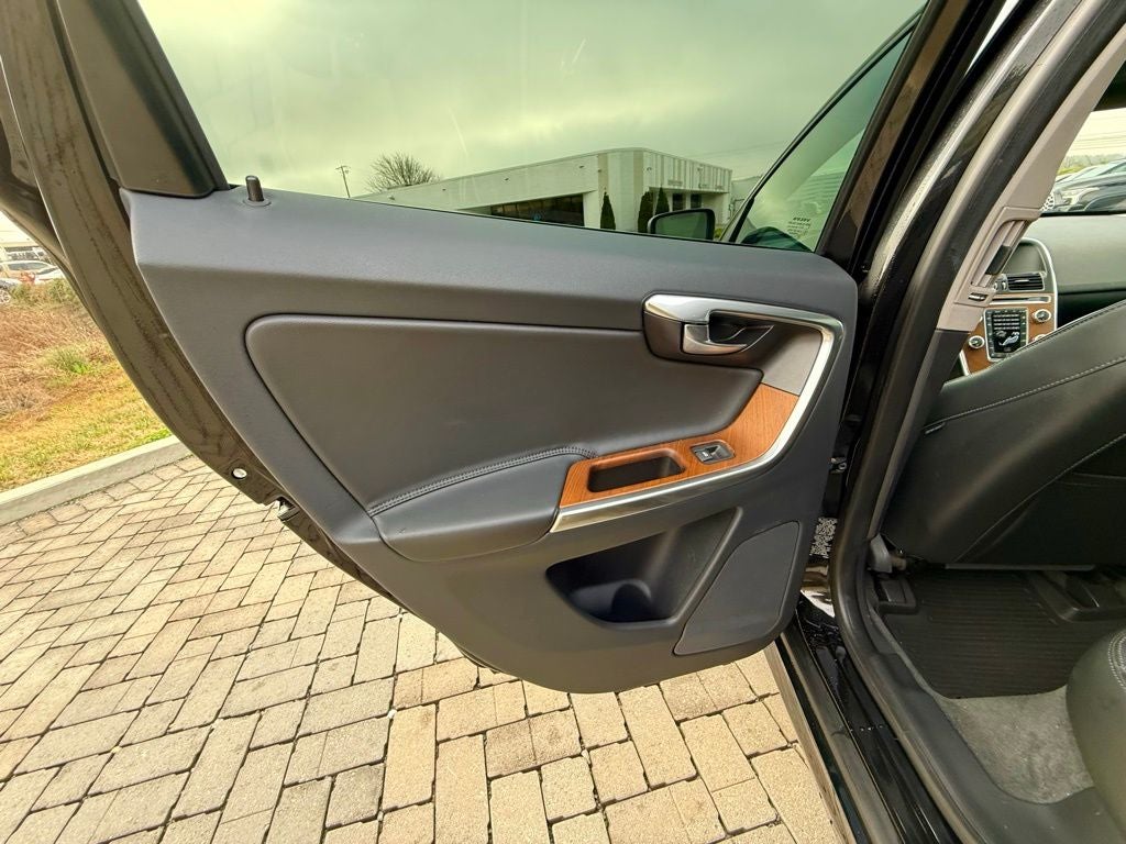 2017 Volvo XC60 T6 Inscription