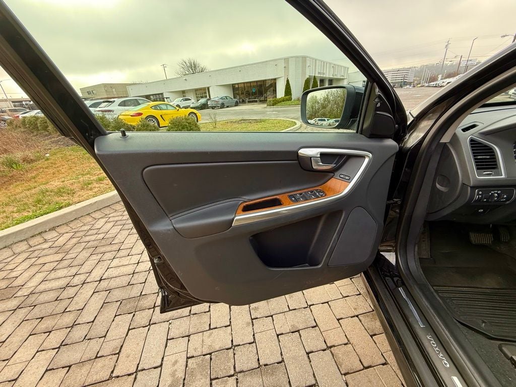 2017 Volvo XC60 T6 Inscription