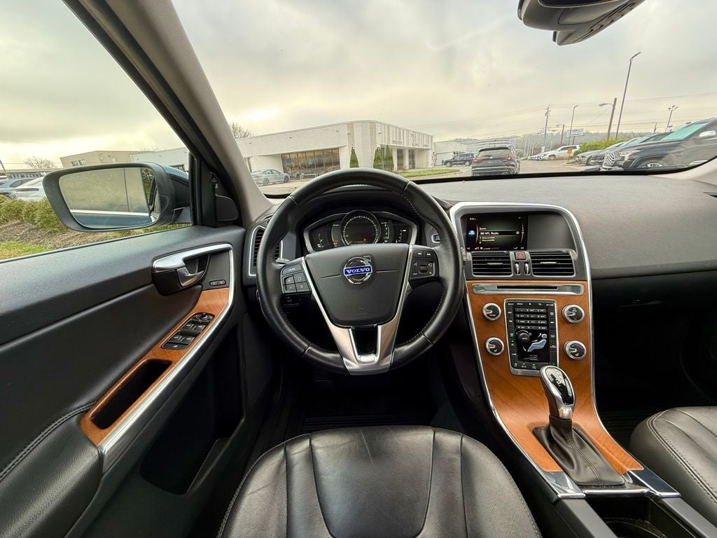 2017 Volvo XC60 T6 Inscription