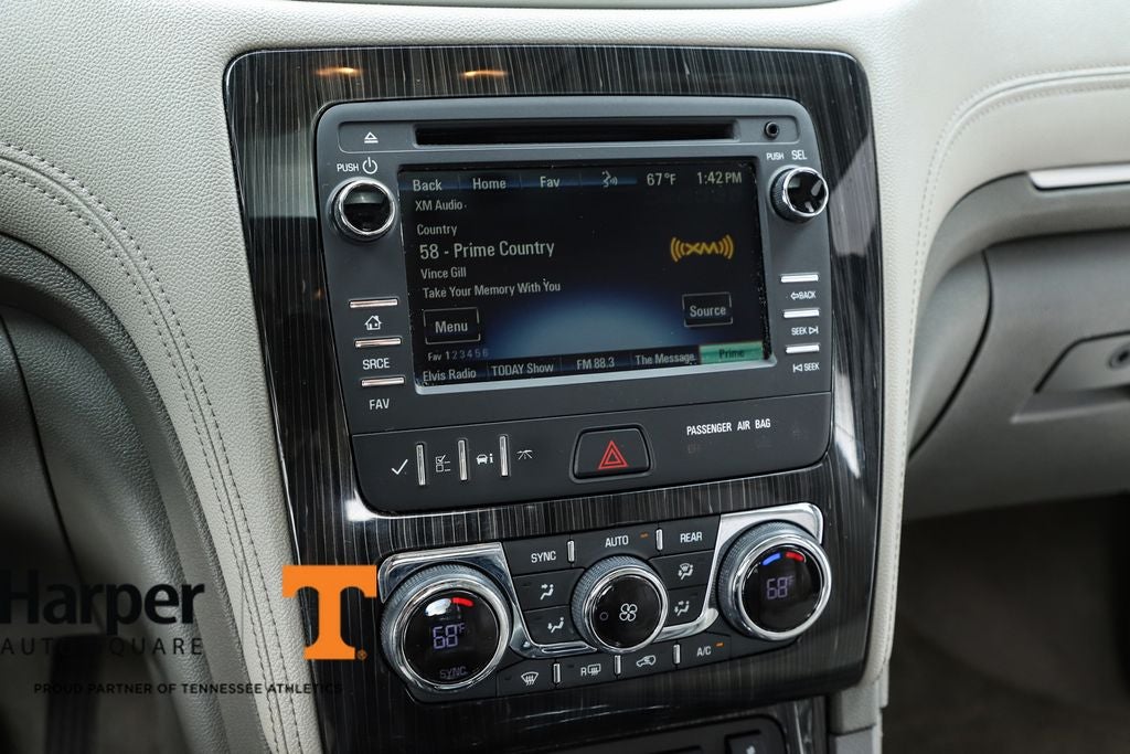 2017 Chevrolet Traverse 2LT 2LT