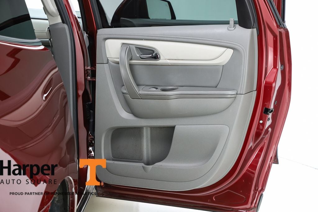 2017 Chevrolet Traverse 2LT 2LT