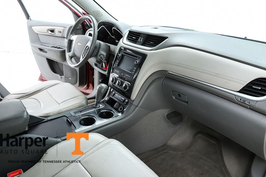 2017 Chevrolet Traverse 2LT 2LT