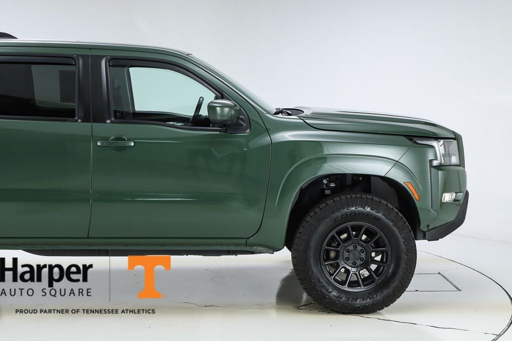 2022 Nissan Frontier SV