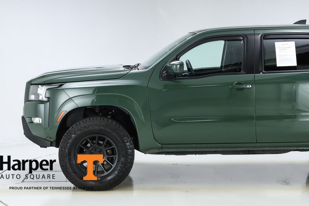 2022 Nissan Frontier SV