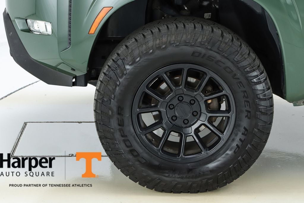 2022 Nissan Frontier SV