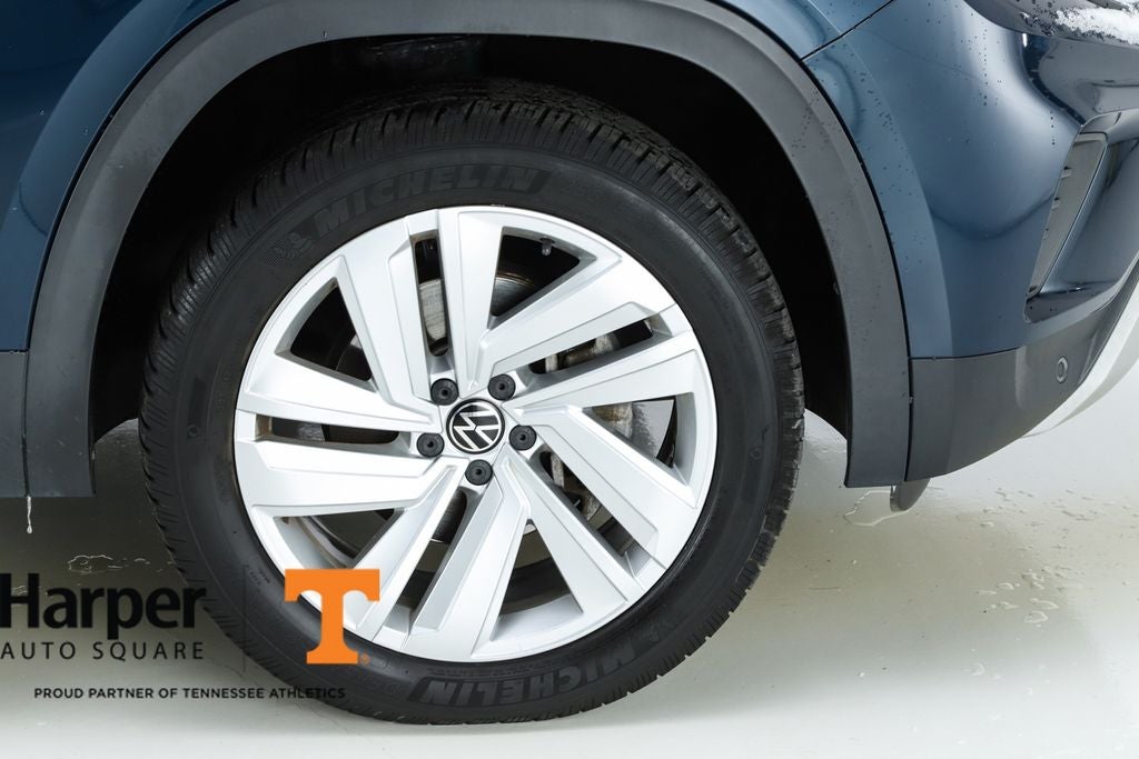 2020 Volkswagen Atlas Cross Sport 2.0T SE w/Technology