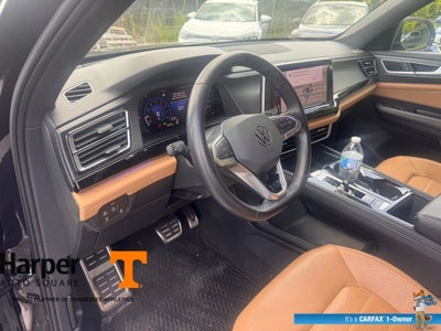 2024 Volkswagen Atlas Cross Sport 2.0T SEL R-Line