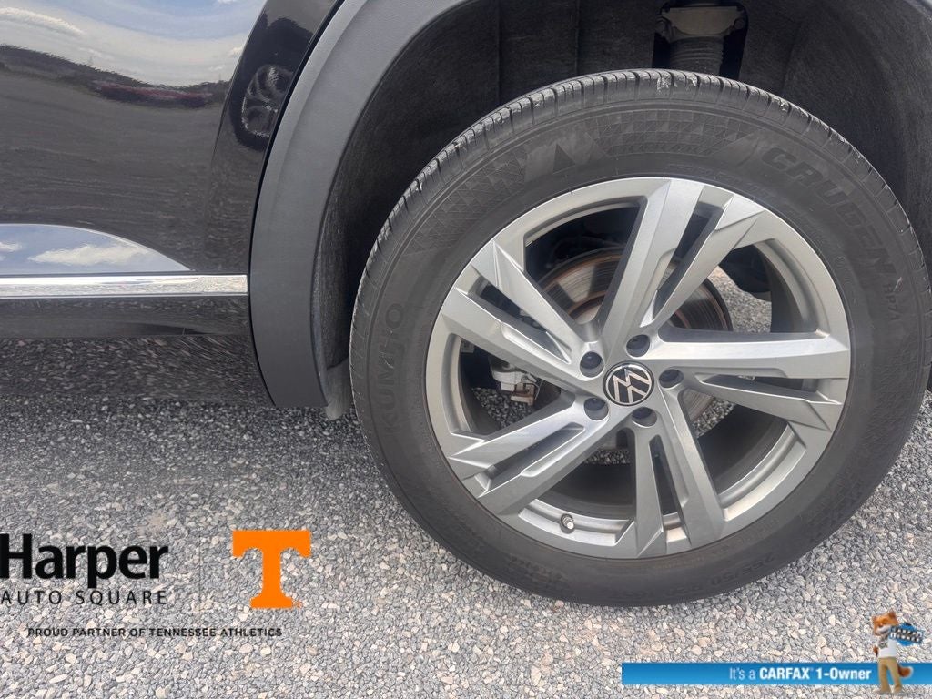 2024 Volkswagen Atlas Cross Sport 2.0T SEL R-Line