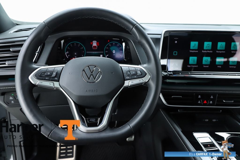 2024 Volkswagen Atlas Cross Sport 2.0T SEL R-Line