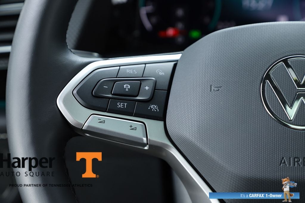 2024 Volkswagen Atlas Cross Sport 2.0T SEL R-Line