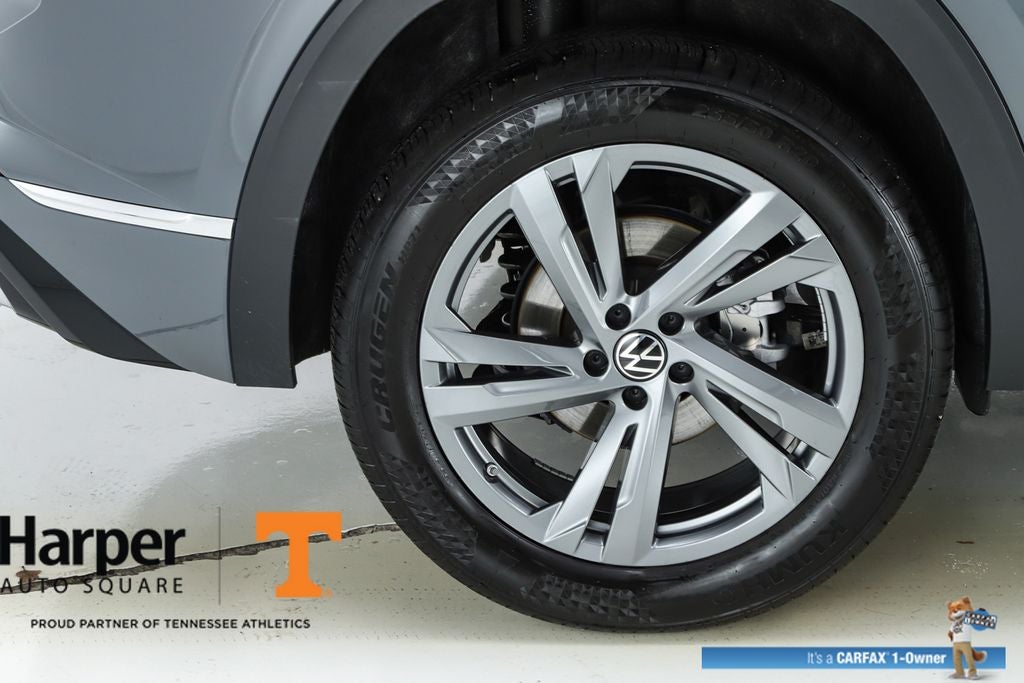 2024 Volkswagen Atlas Cross Sport 2.0T SEL R-Line