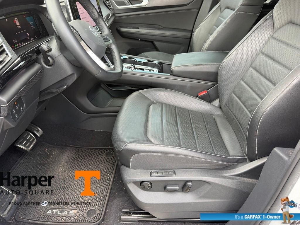 2024 Volkswagen Atlas Cross Sport 2.0T SEL R-Line