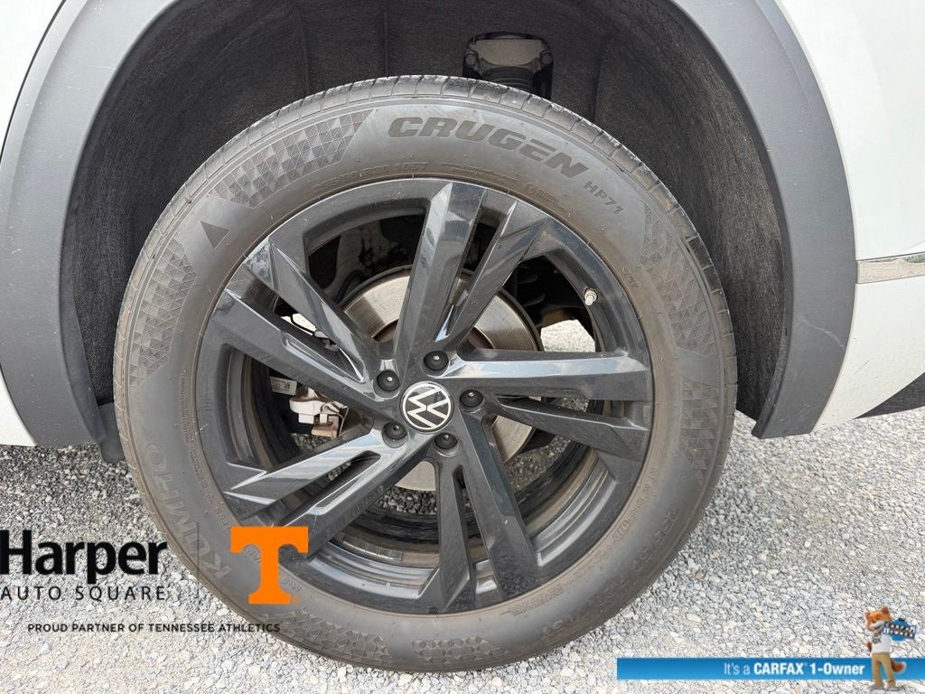 2024 Volkswagen Atlas Cross Sport 2.0T SEL R-Line