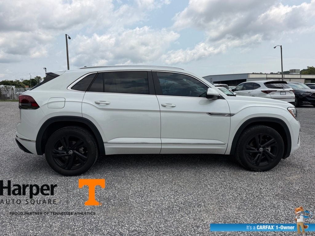 2024 Volkswagen Atlas Cross Sport 2.0T SEL R-Line