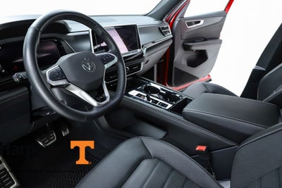 2025 Volkswagen Atlas Cross Sport 2.0T SEL R-Line Black