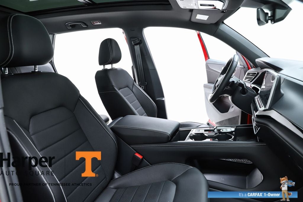 2025 Volkswagen Atlas Cross Sport 2.0T SEL R-Line Black