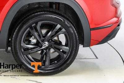 2025 Volkswagen Atlas Cross Sport 2.0T SEL R-Line Black