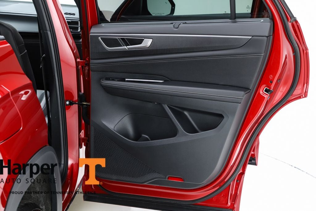 2025 Volkswagen Atlas Cross Sport 2.0T SEL R-Line Black