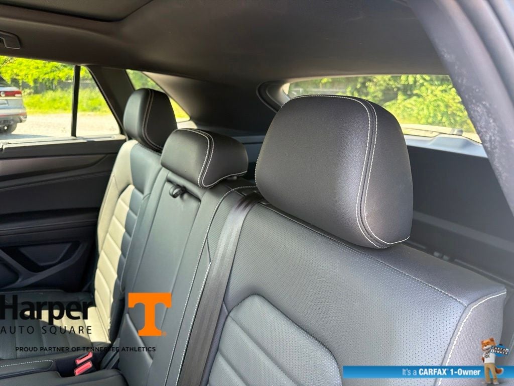 2025 Volkswagen Atlas Cross Sport 2.0T SEL R-Line Black