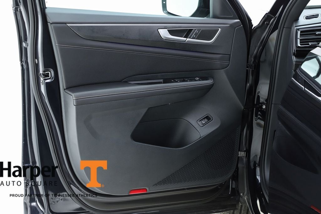 2025 Volkswagen Atlas Cross Sport 2.0T SEL R-Line Black