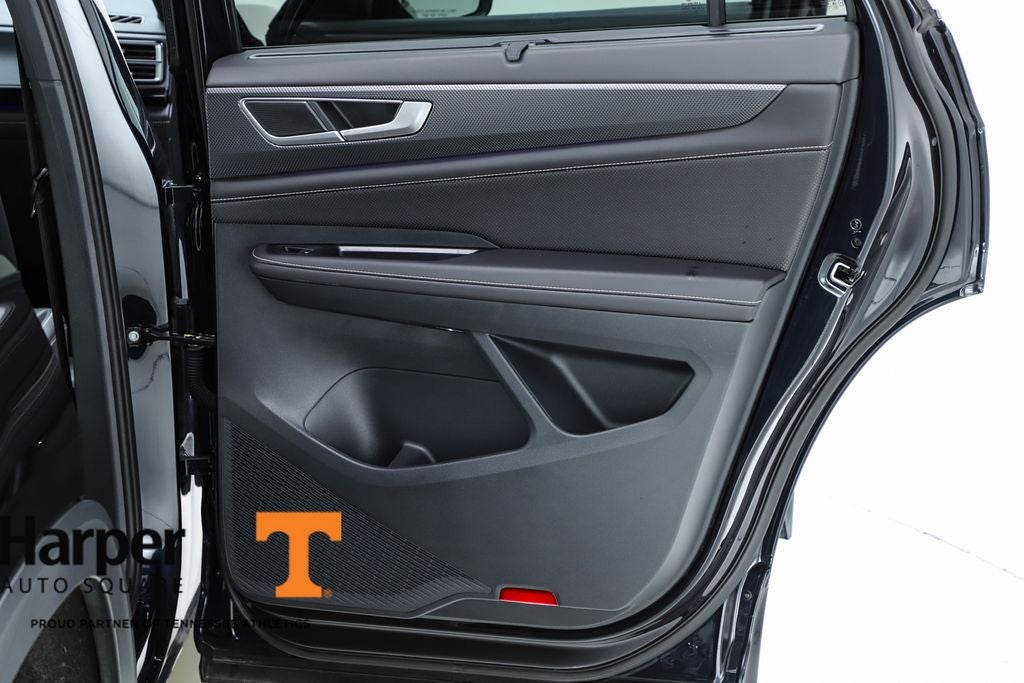 2025 Volkswagen Atlas Cross Sport 2.0T SEL R-Line Black