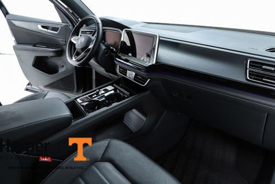 2025 Volkswagen Atlas Cross Sport 2.0T SEL R-Line Black