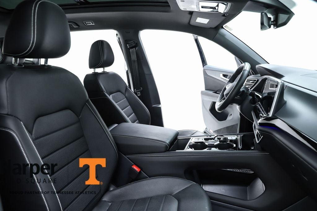 2025 Volkswagen Atlas Cross Sport 2.0T SEL R-Line Black