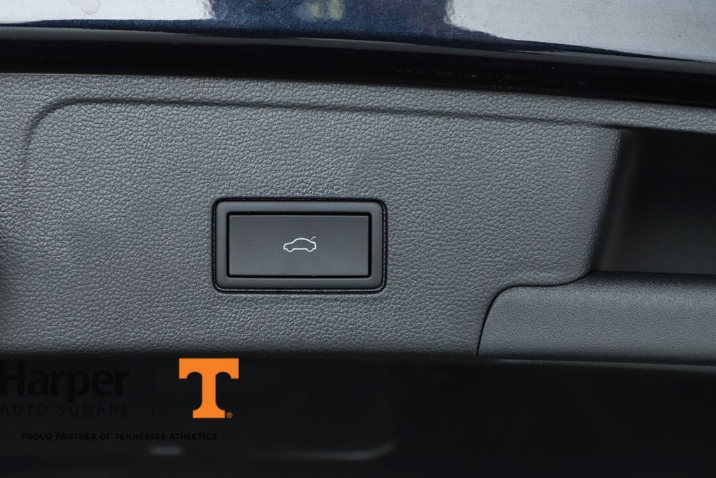 2025 Volkswagen Atlas Cross Sport 2.0T SEL R-Line Black