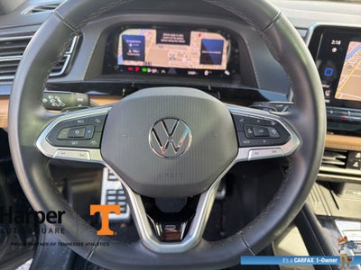 2025 Volkswagen Atlas Cross Sport 2.0T SEL R-Line Black