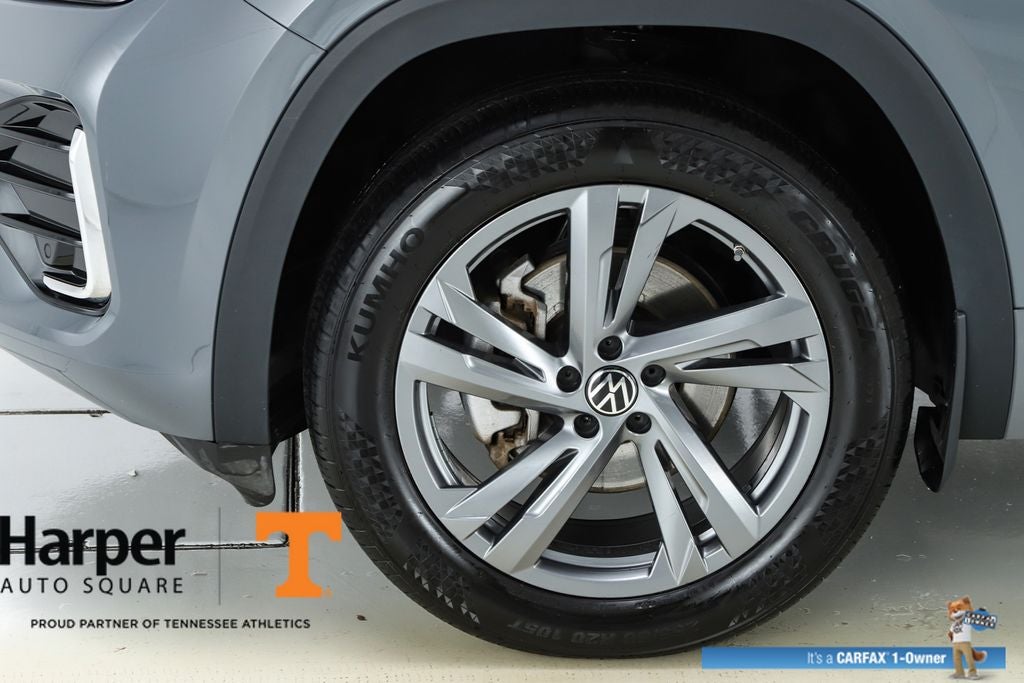 2024 Volkswagen Atlas Cross Sport 2.0T SEL R-Line